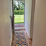 Superb 2 Bedroom Town Apartment, Quiet Location *
