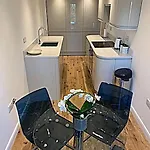 Superb 2 Bedroom Town Apartment, Quiet Location Apartamento *
